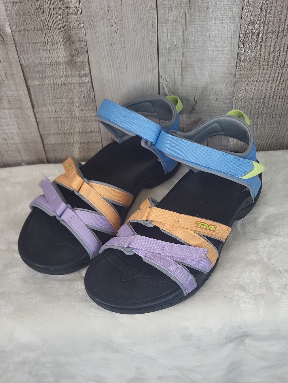 Teva Tirra Pastel Strap Hiking Sandals in Purple, Peach & Blue. Ladies Size 7.